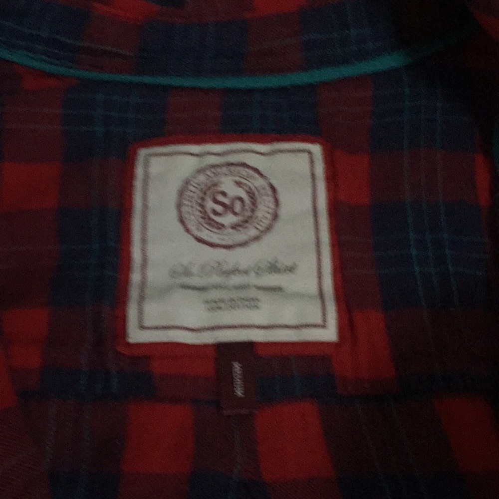 Button up flannel - Picture 2 of 2